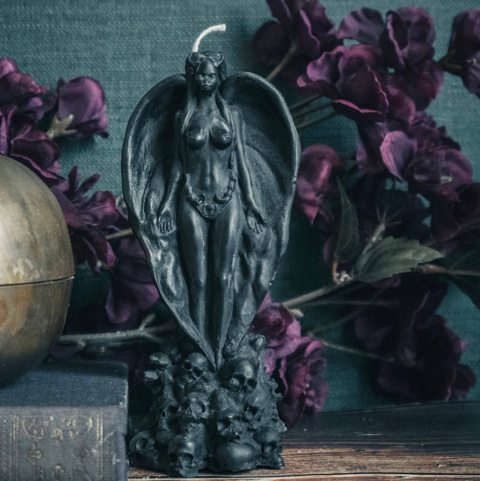 Lilith | Pillar