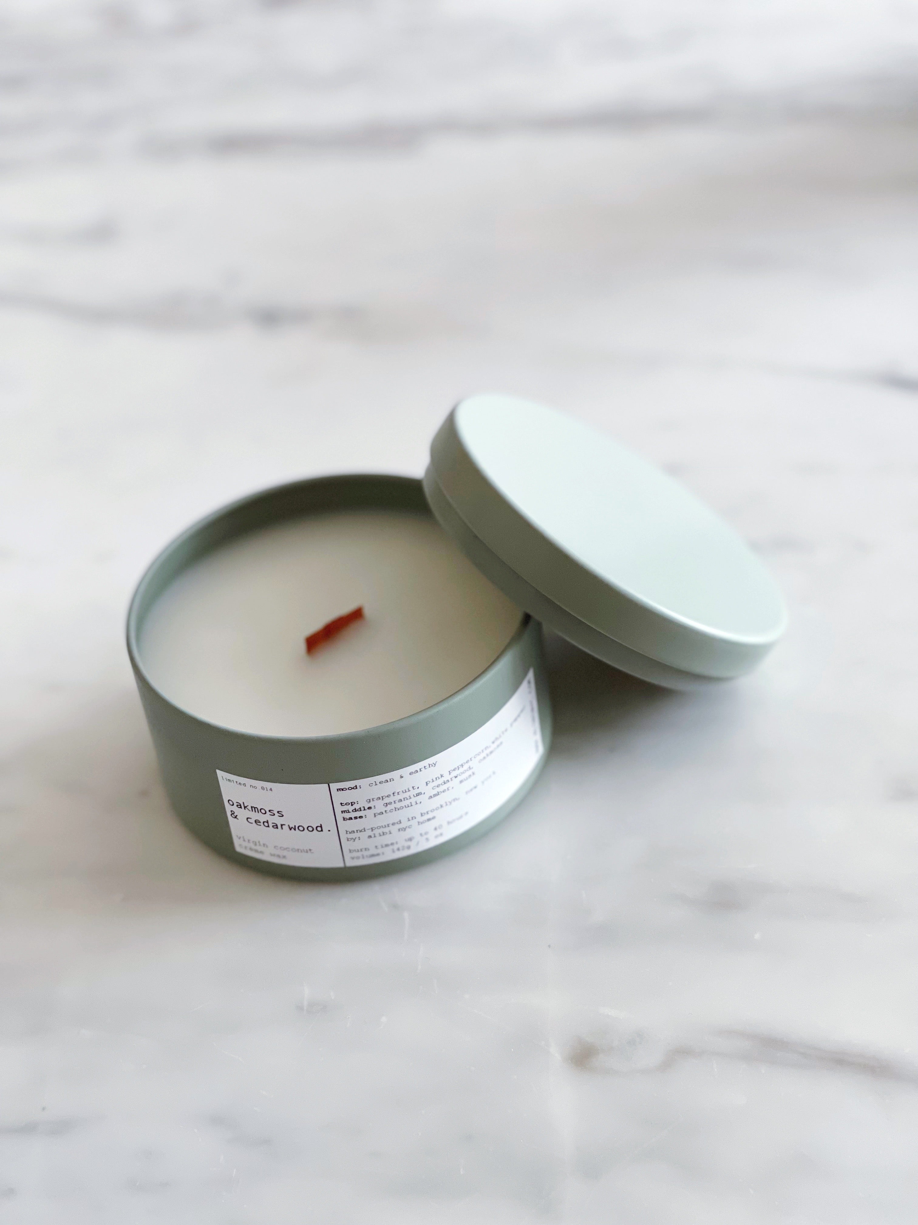 BASILIQUE D’ÉTÉ | SPRING/SUMMER LIMITED EDITION VIRGIN COCONUT CRÈME WAX & WOODEN WICK TRAVEL CANDLE