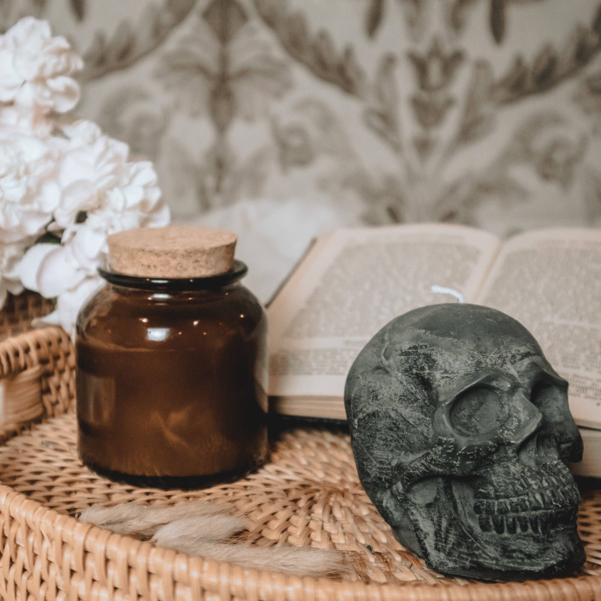 Skull | Pillar | Black