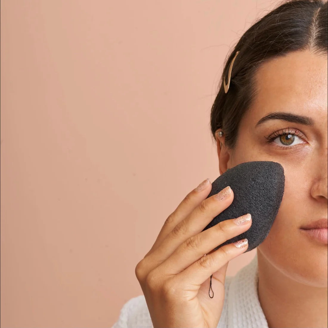 Cleansing Konjac Sponge - Purifying Bamboo Charcoal