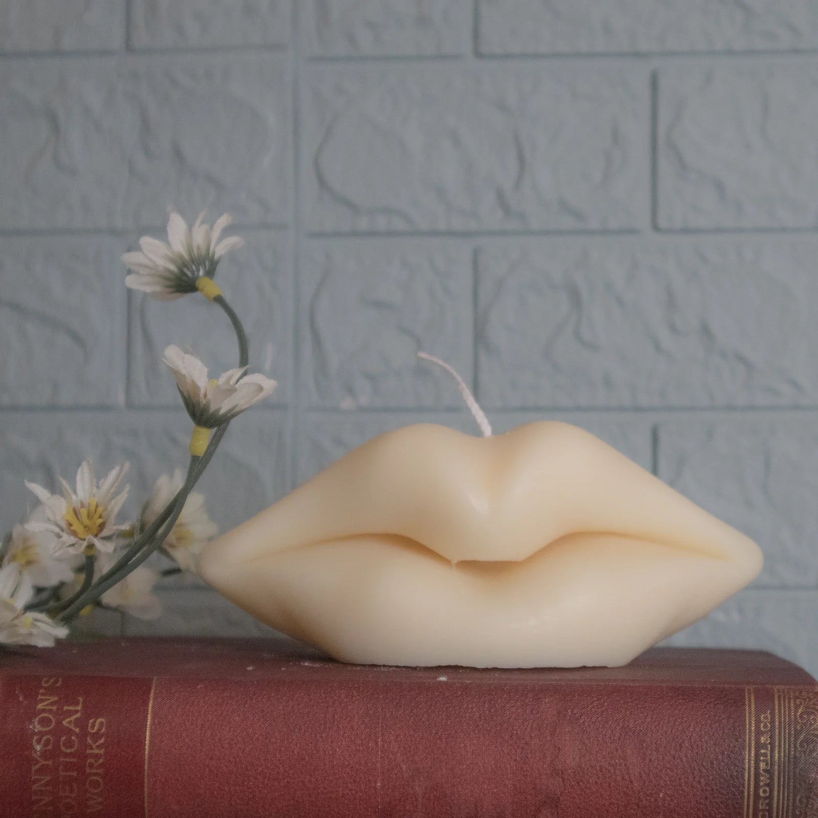 Lips Candle | Red | Pillar