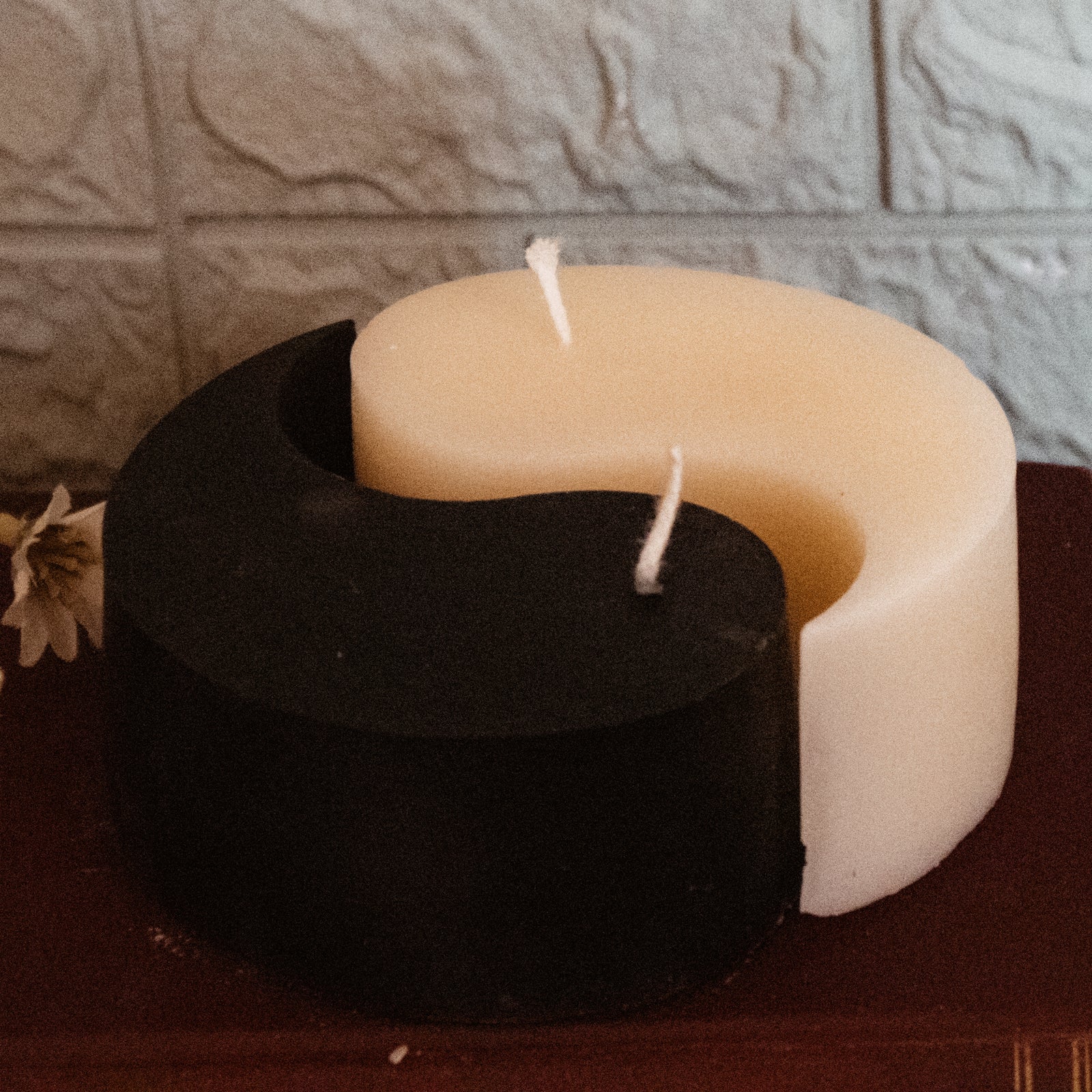 Yin Yang | Pillar
