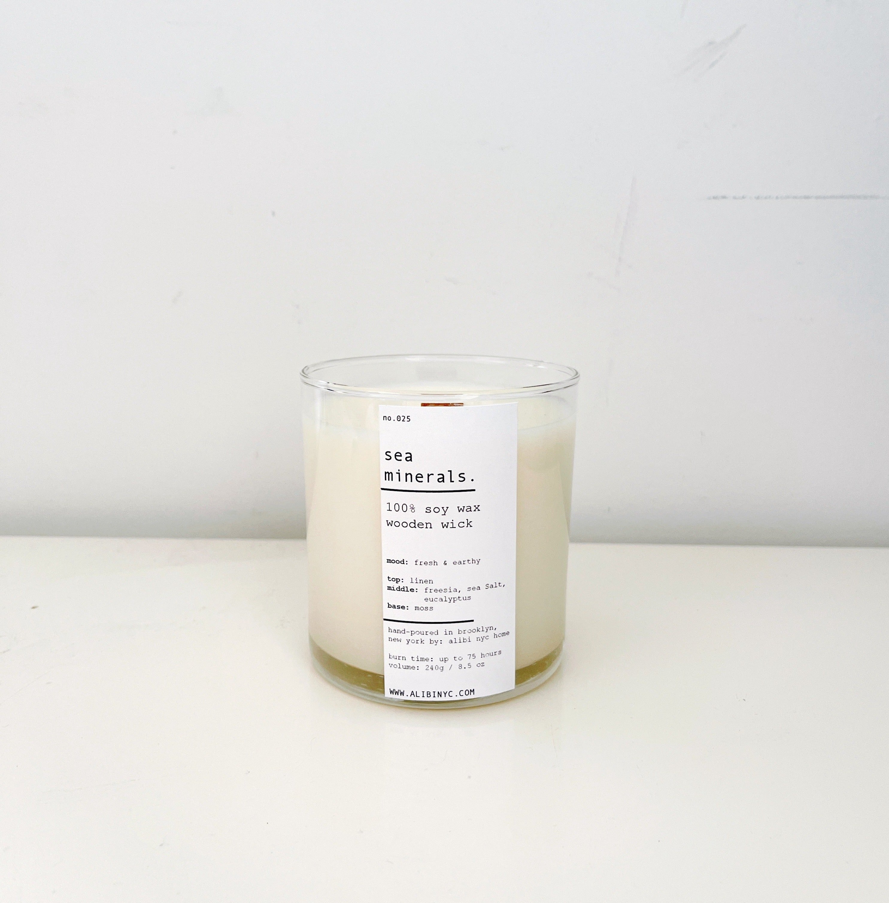 SEA MINERALS | 100% SOY WOODEN WICK CANDLE