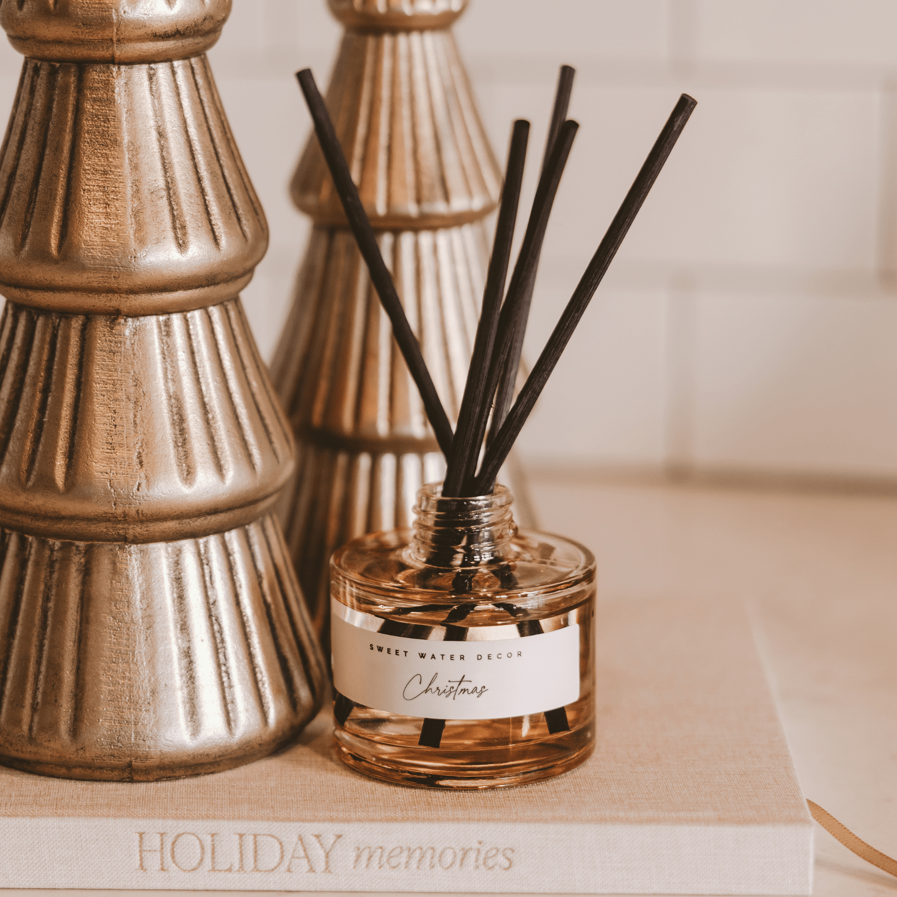 Christmas Tinted Glass Jar Reed Diffuser